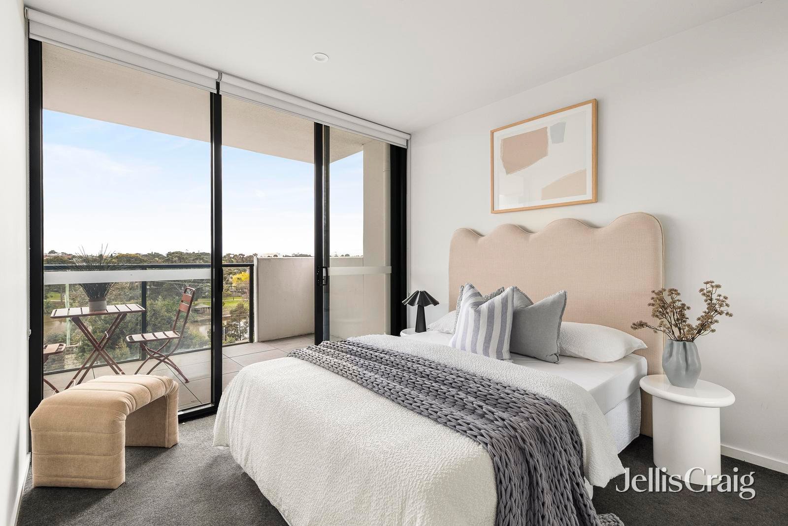 302/2 Moonering Drive, Coburg image 4