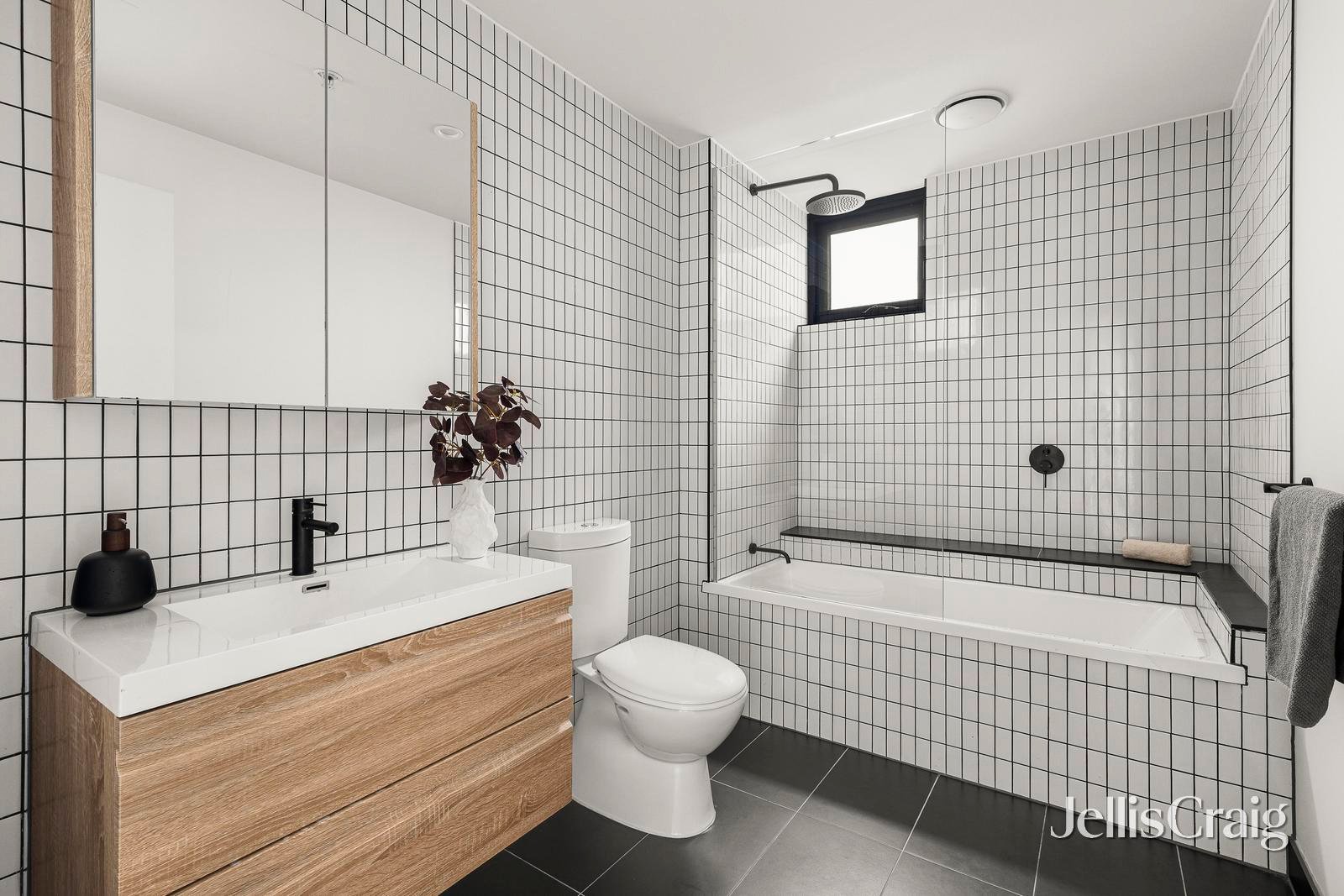302/2 Moonering Drive, Coburg image 7