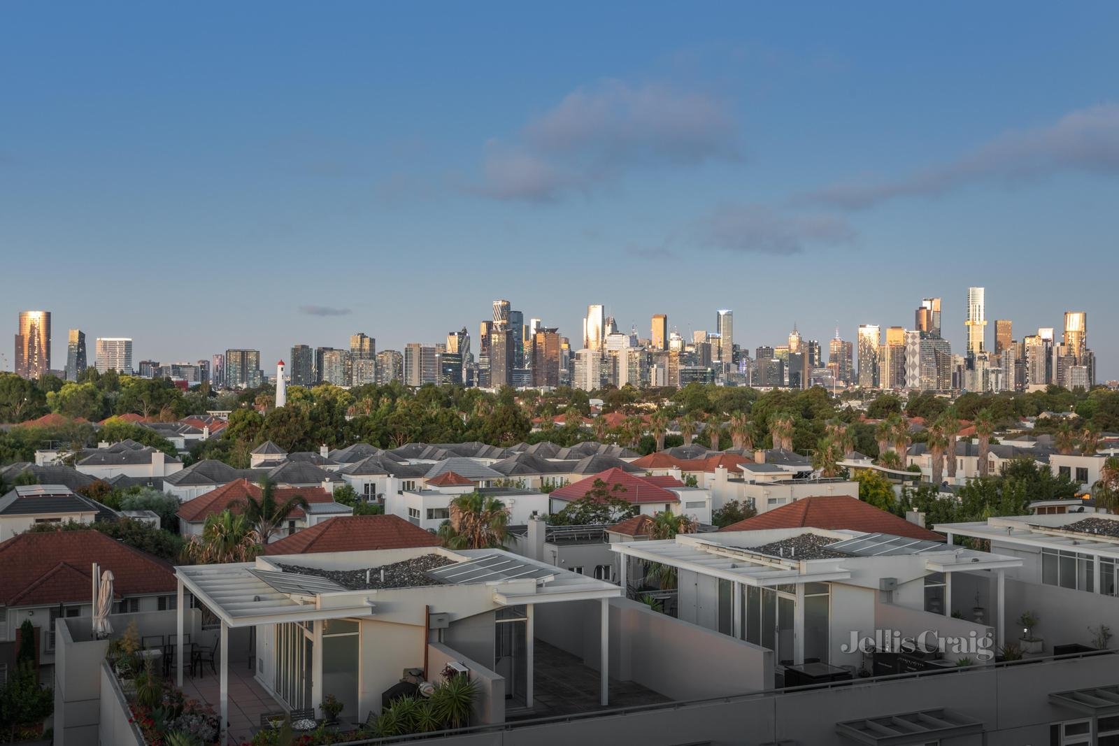 302/2 Pier Street, Port Melbourne image 14