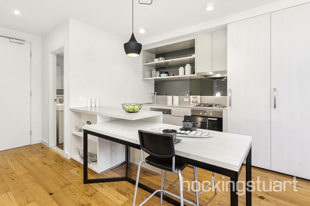 302/2 Tweed Street, Hawthorn image 3