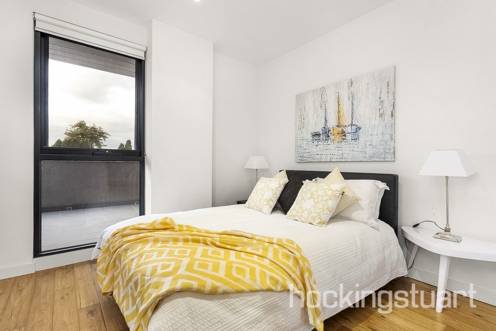 302/2 Tweed Street, Hawthorn image 5