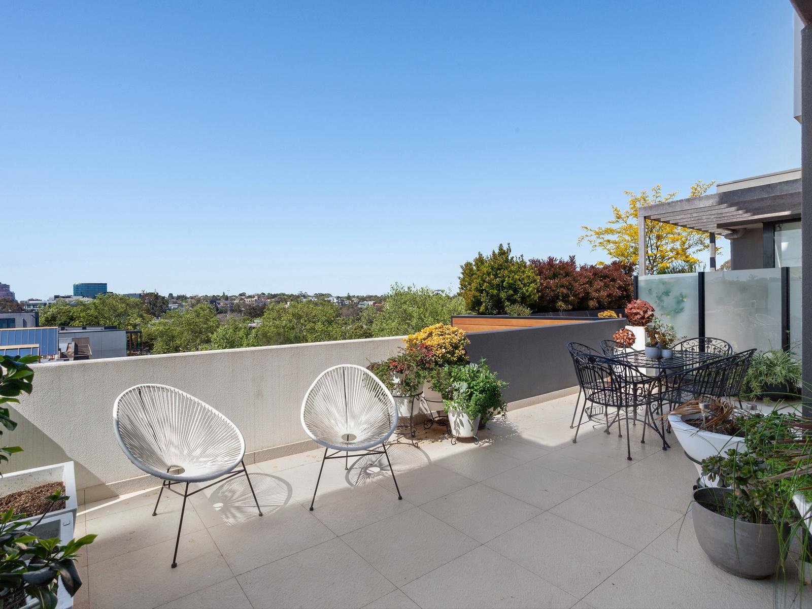 302/20 Camberwell Road, Hawthorn East image 1