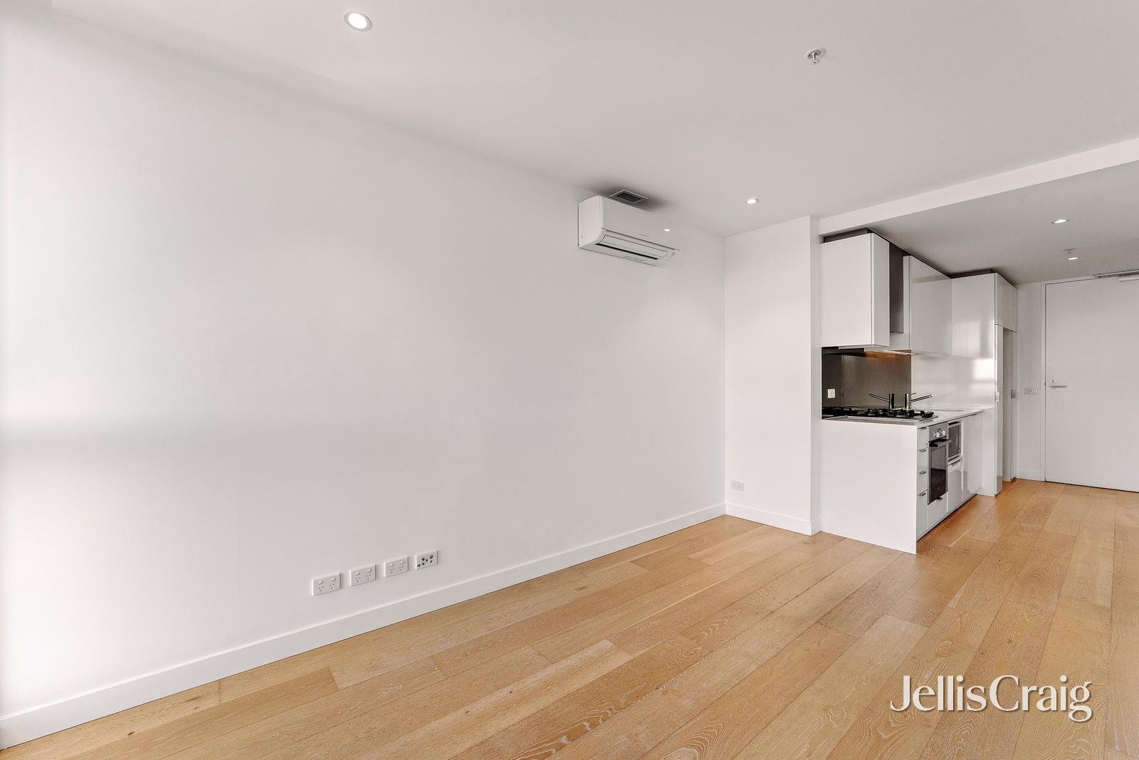 302/20 Queen Street, Blackburn image 6