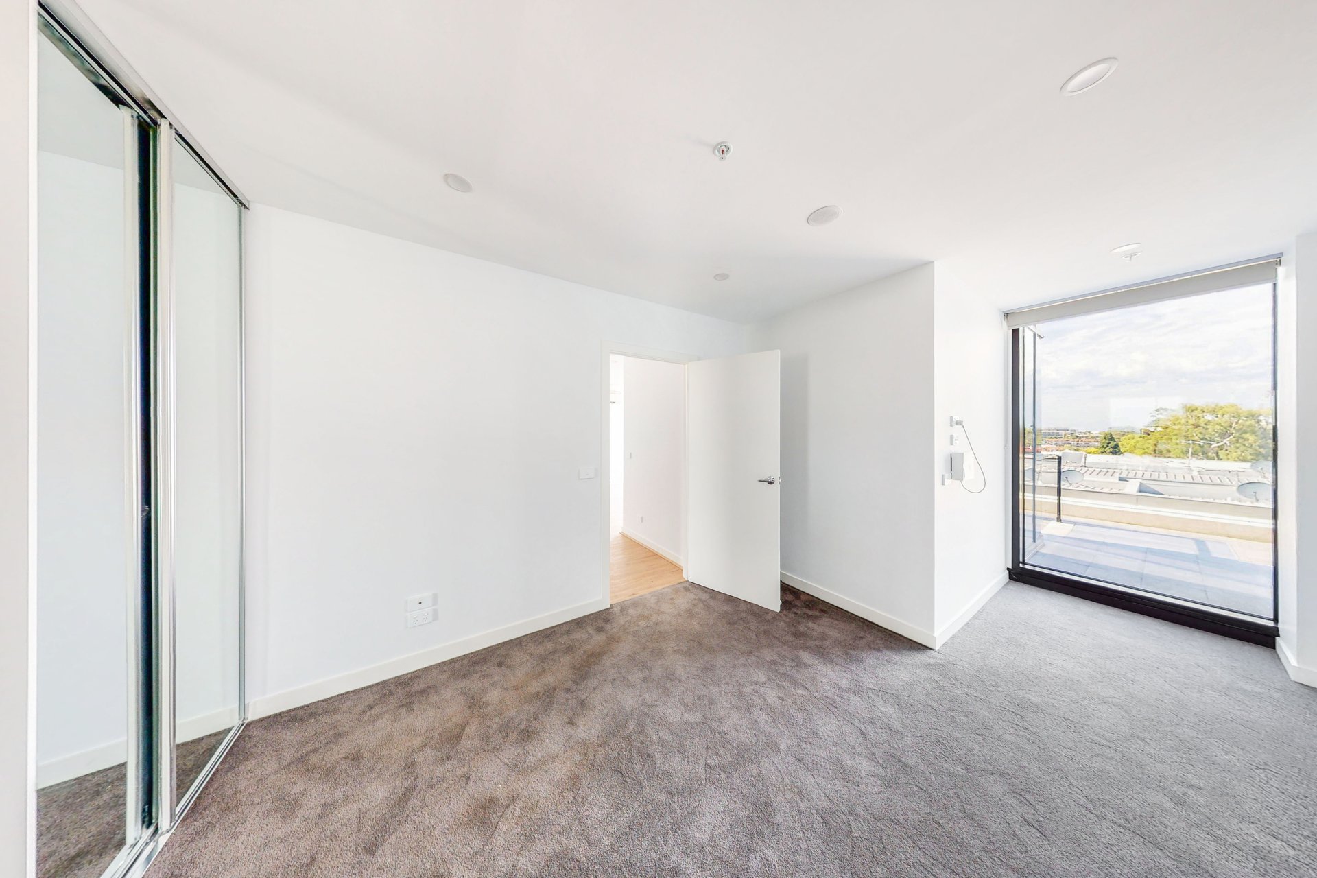 302/21 Lethbridge Street, Moonee Ponds image 3