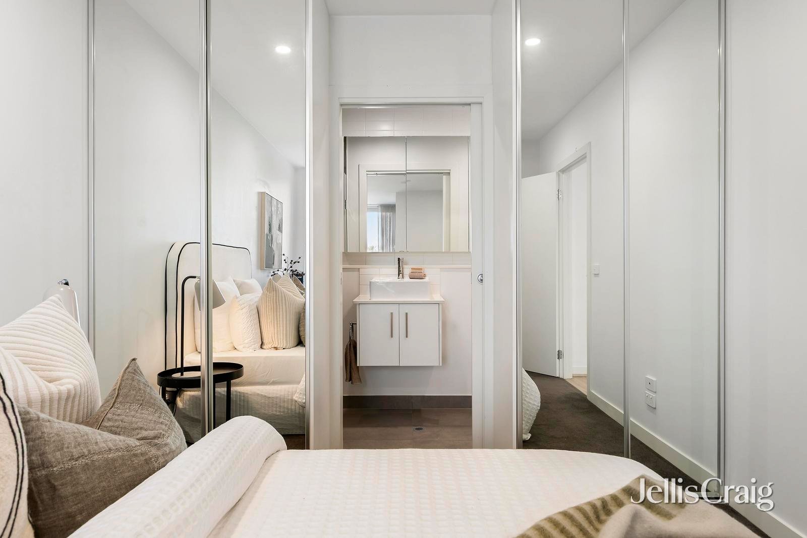 302/21 Lethbridge Street, Moonee&nbsp;Ponds image 5