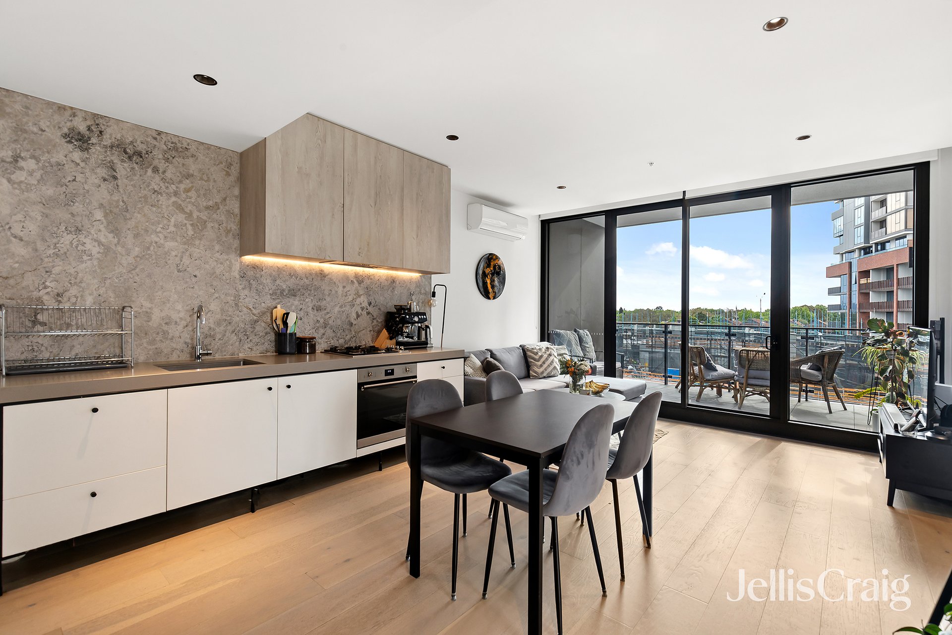 302/21 Mills Boulevard, Alphington image 3