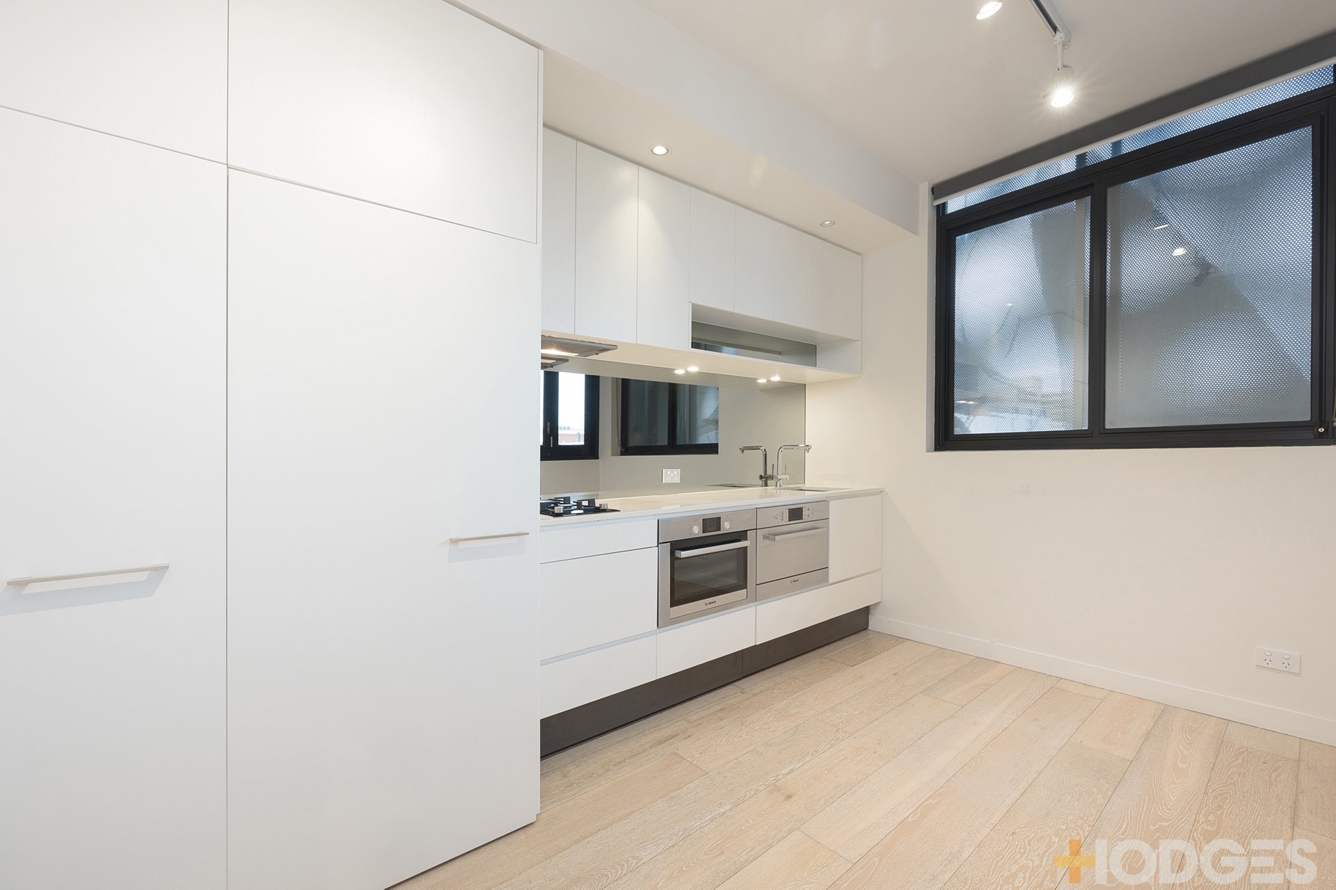 302 / 27 Macquarie Street PRAHRAN