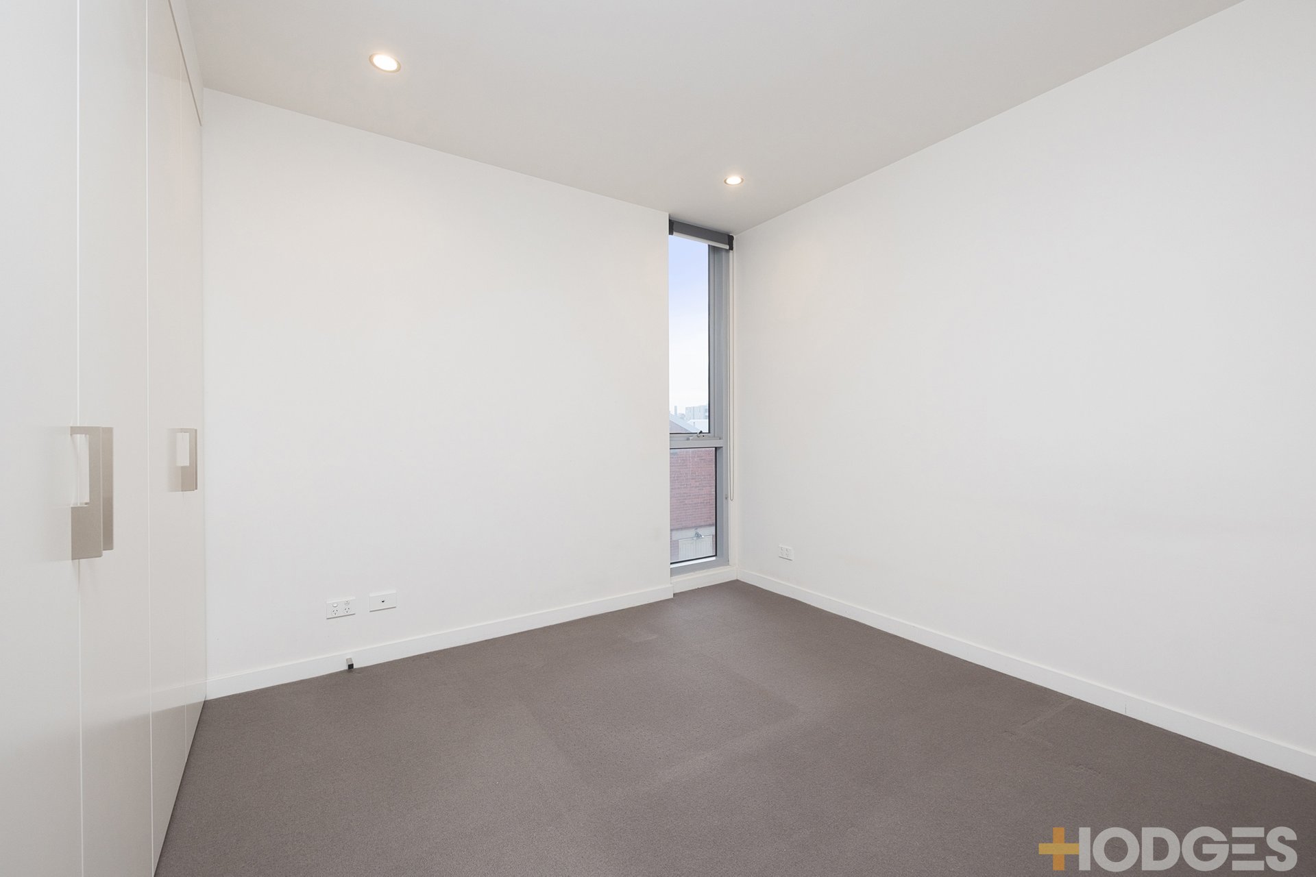 302 / 27 Macquarie Street PRAHRAN