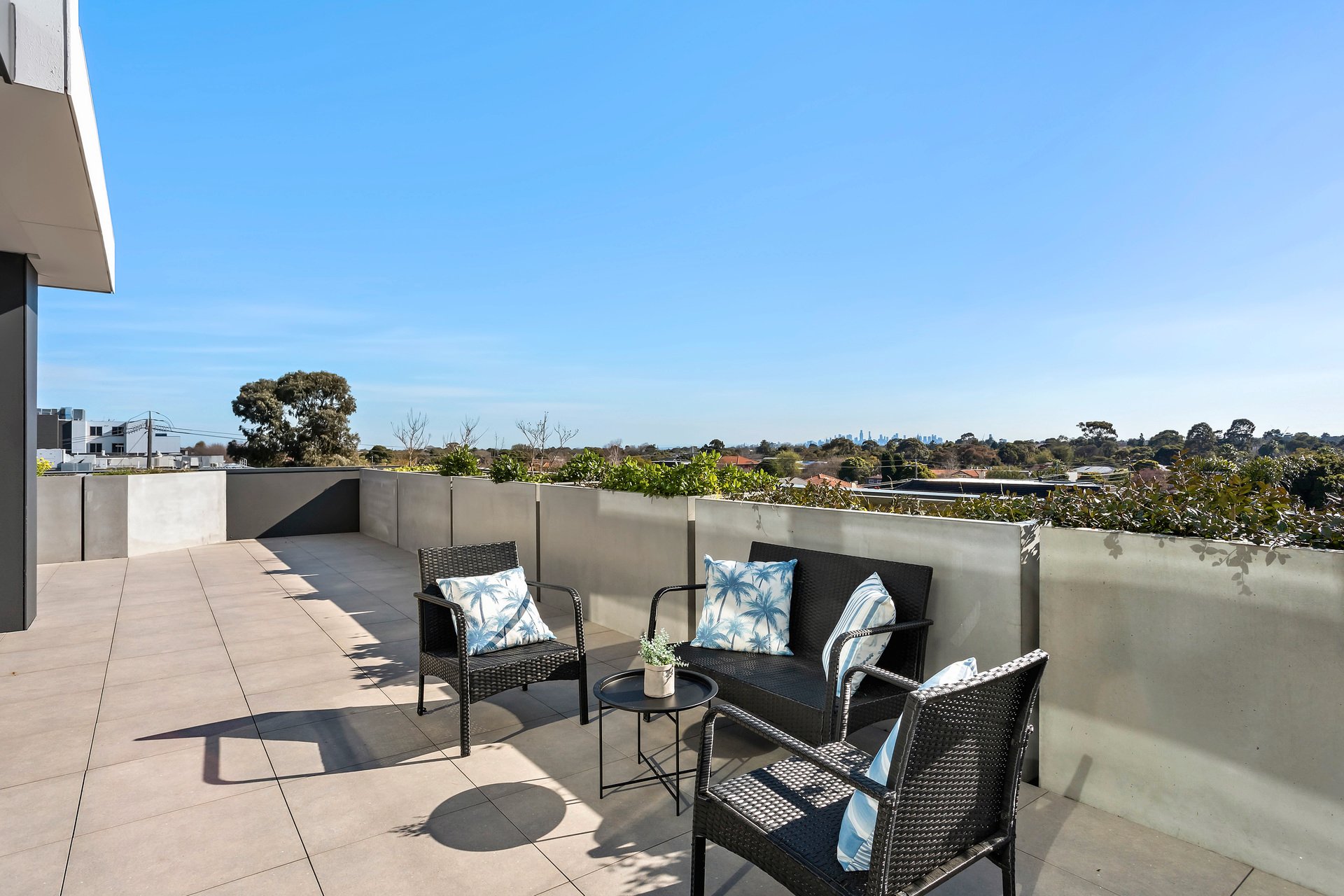 Property Gallery Thumbnail 8