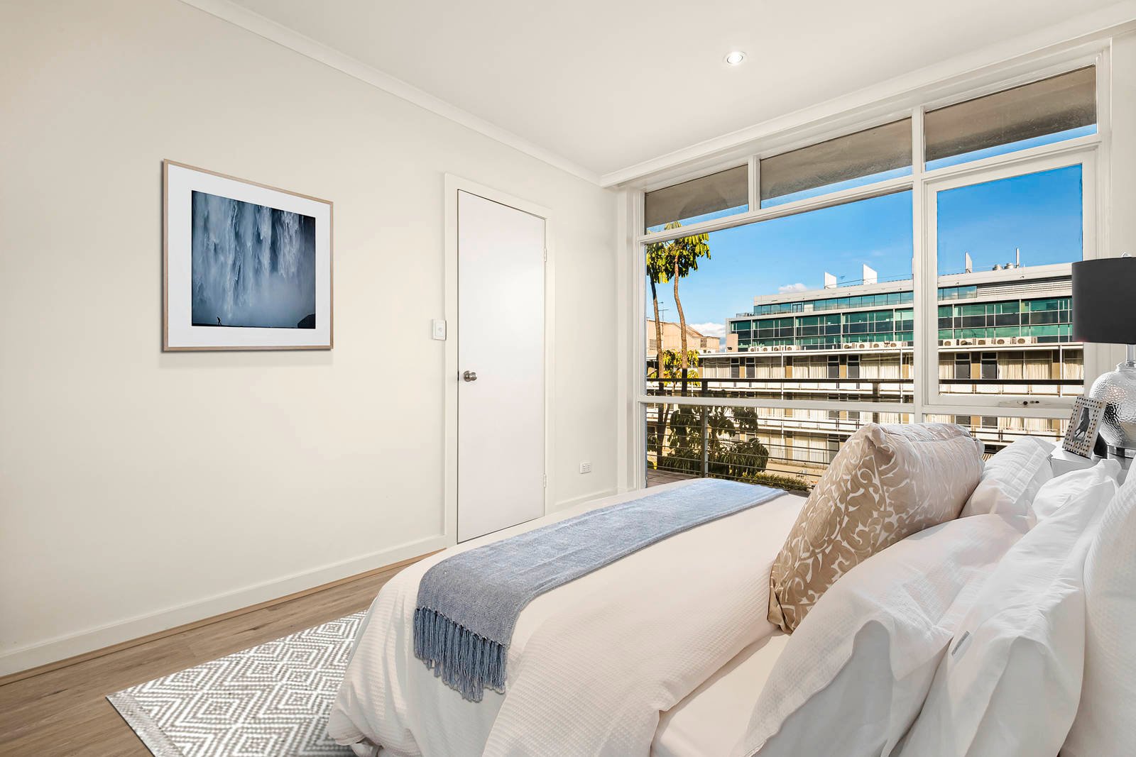 Property Gallery Thumbnail 3