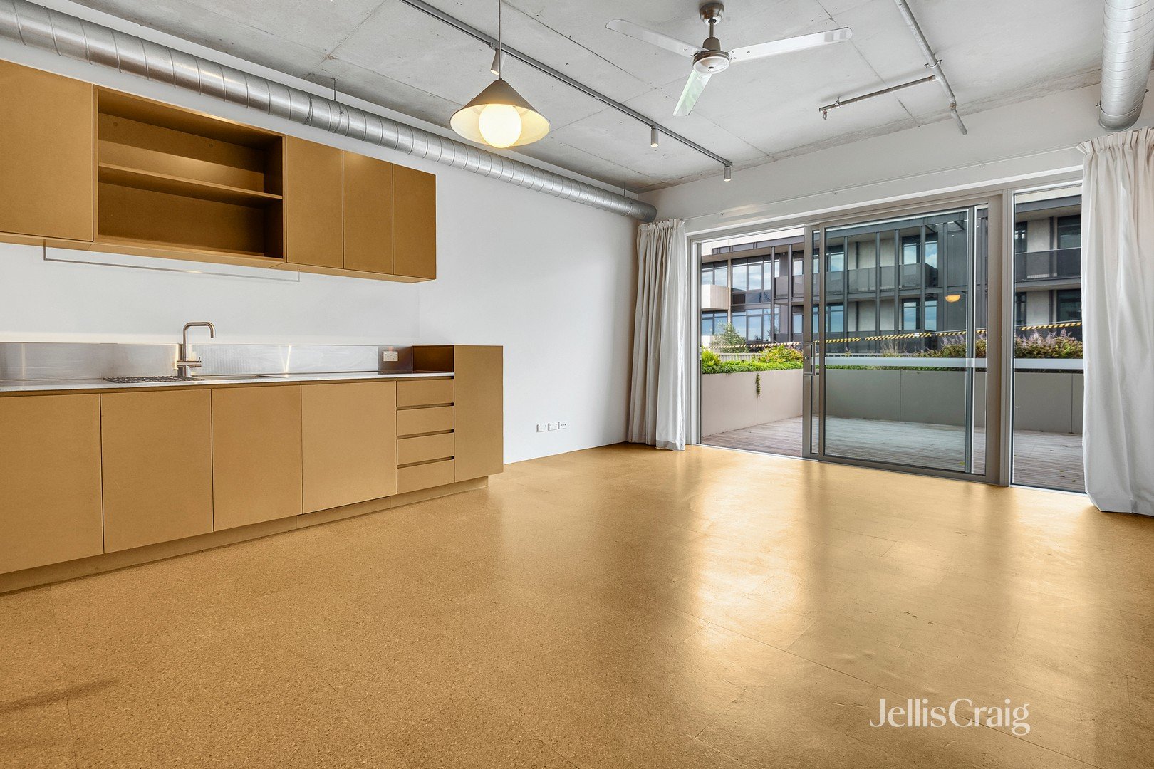 302/5 Ilhan Lane, Brunswick image 3