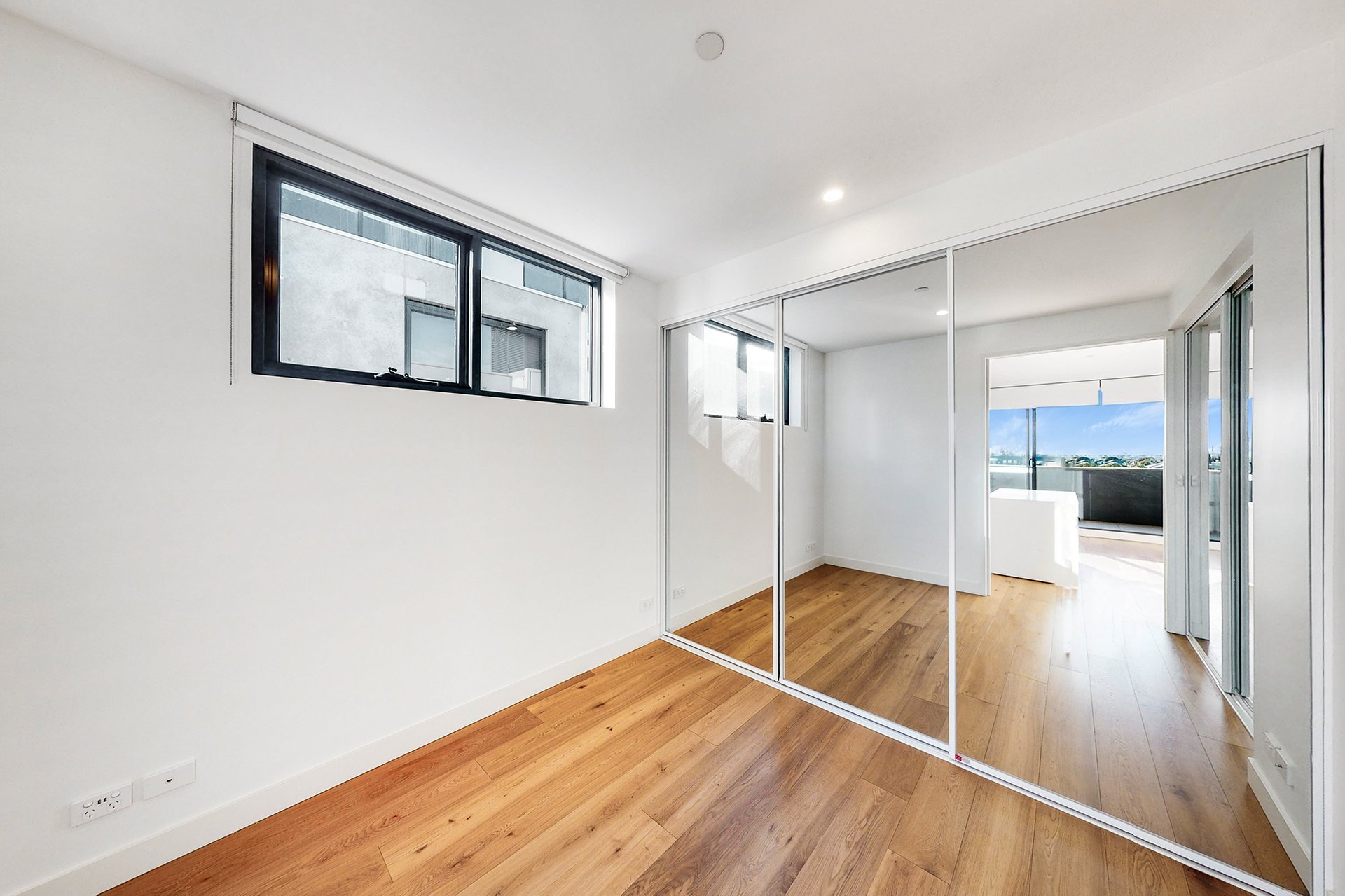 302/51 Browns Road, Bentleigh&nbsp;East image 7