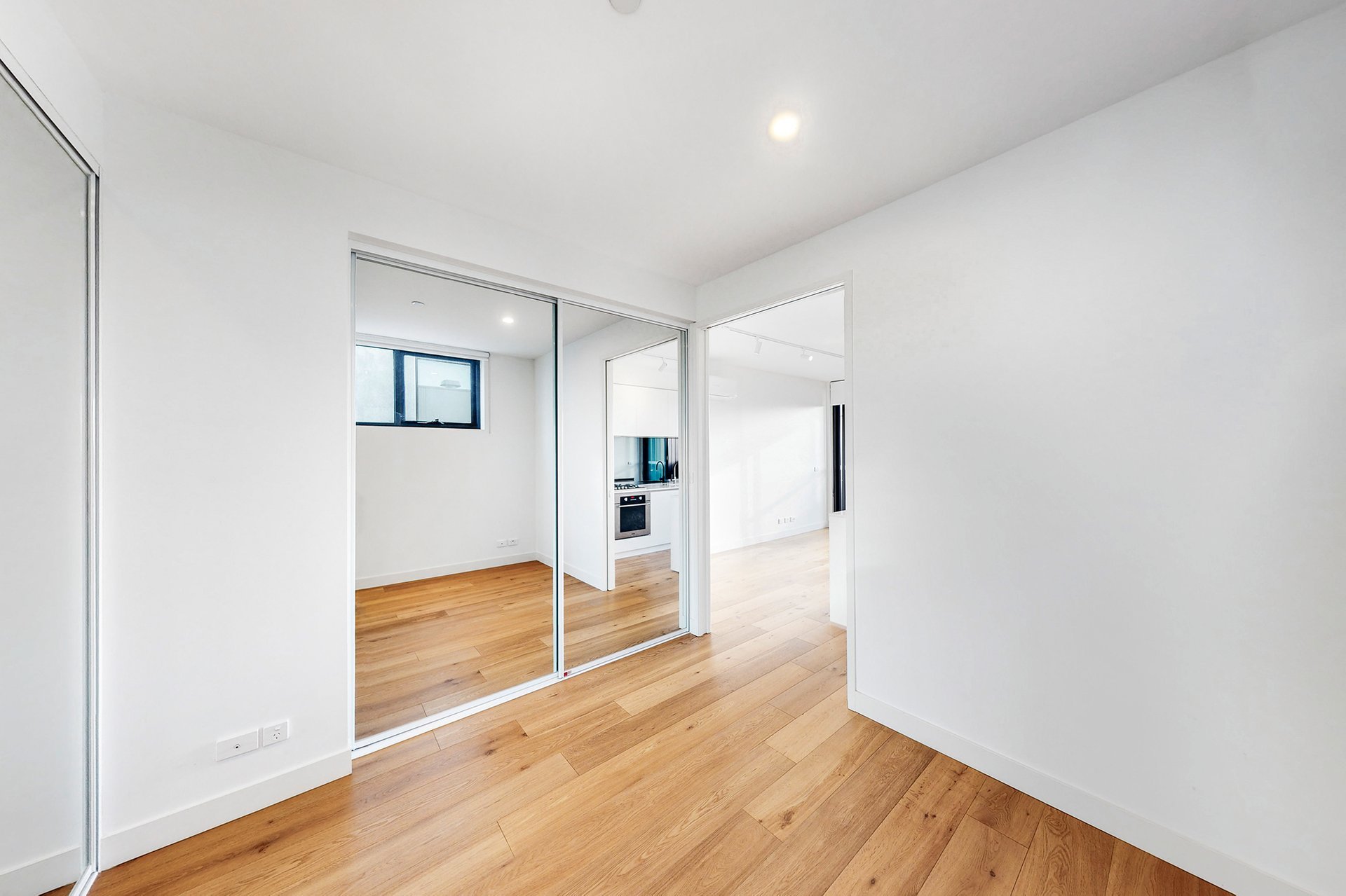 302/51 Browns Road, Bentleigh&nbsp;East image 8