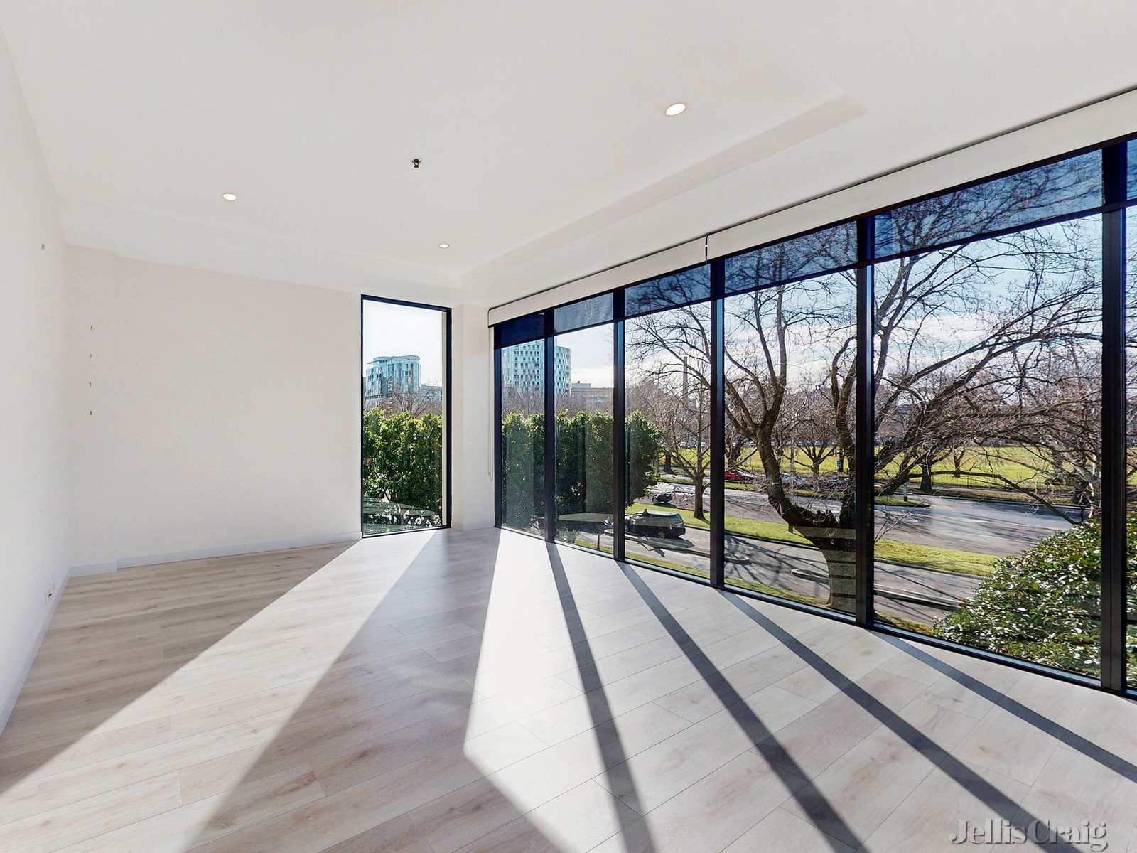 302/582 St Kilda Road, Melbourne image 2