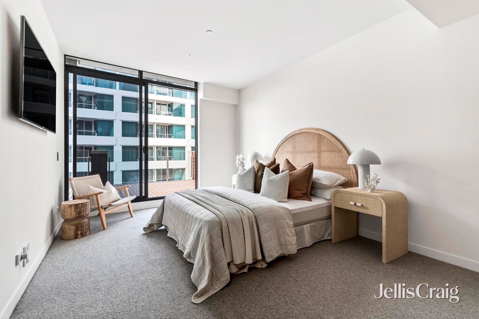 302/6-8 Eastern Beach Road, Geelong image 7