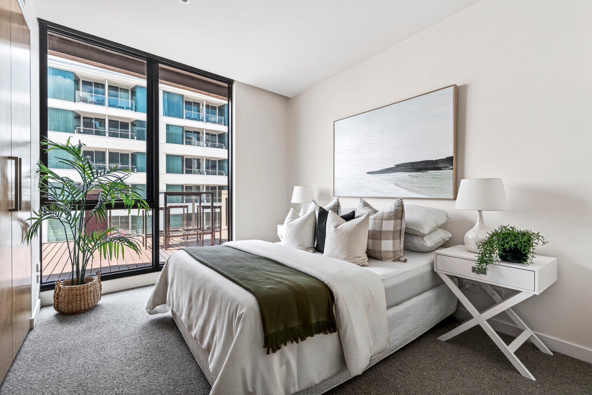 302/6-8 Eastern Beach Road, Geelong image 9