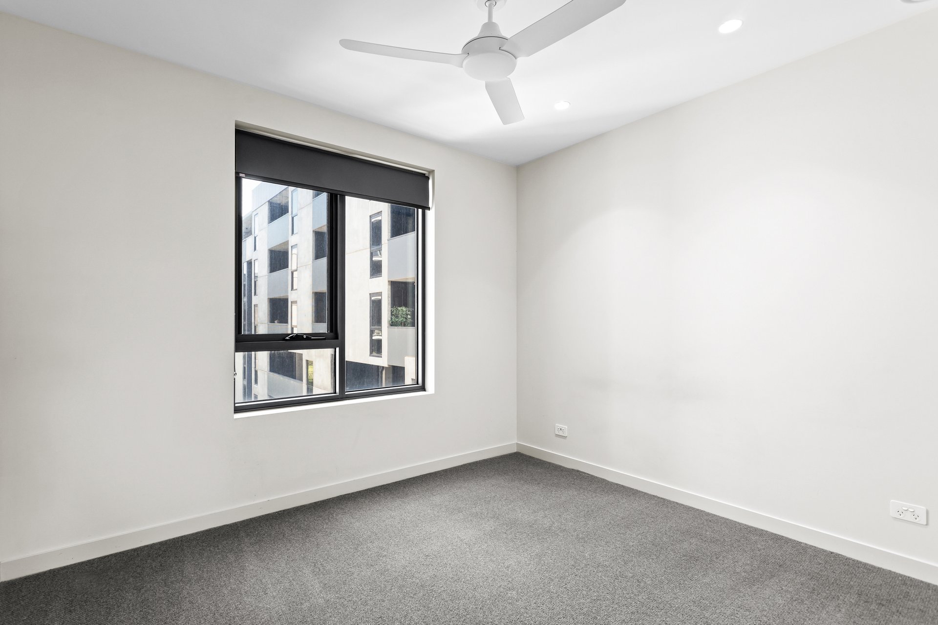 Property Gallery Thumbnail 7