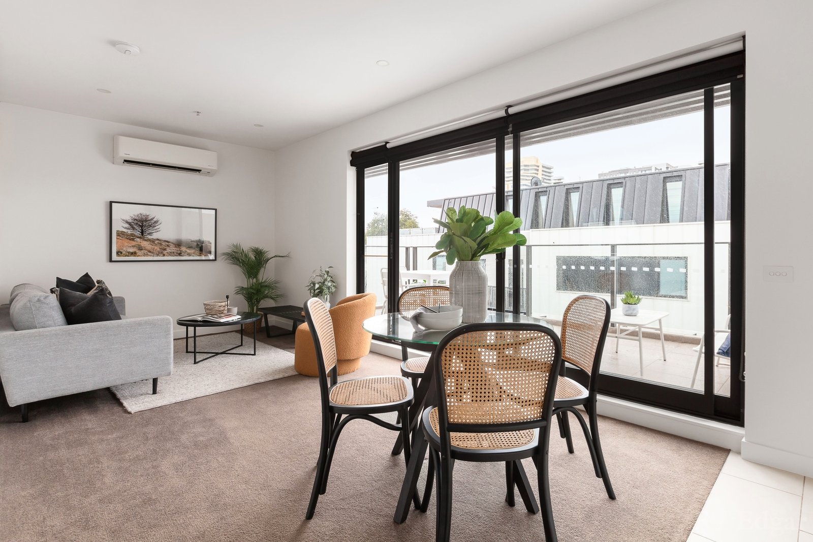 Property Gallery - Main Image