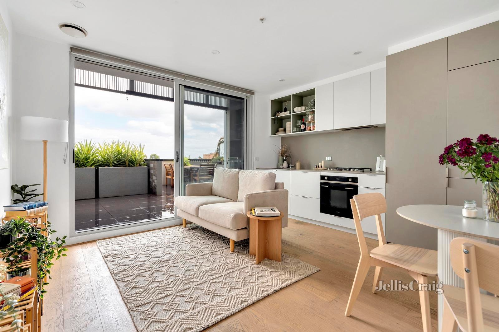 302/812 Sydney Road, Brunswick image 1