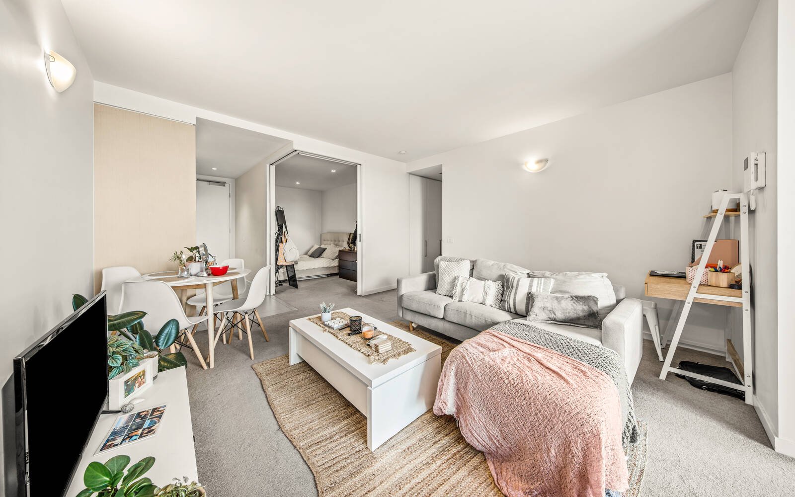 Property Gallery Thumbnail 4