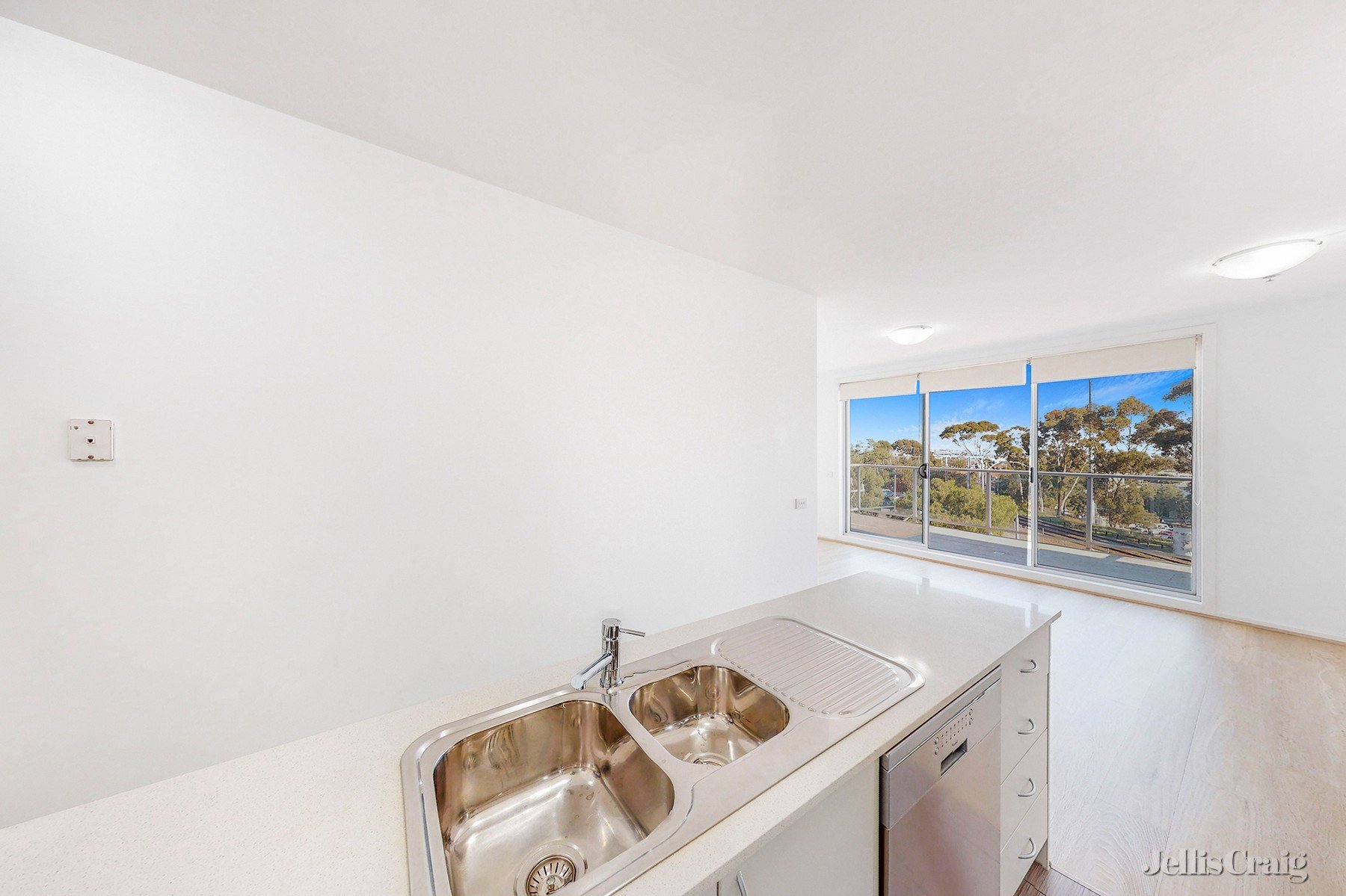 302/964 Mount Alexander Road, Essendon image 7