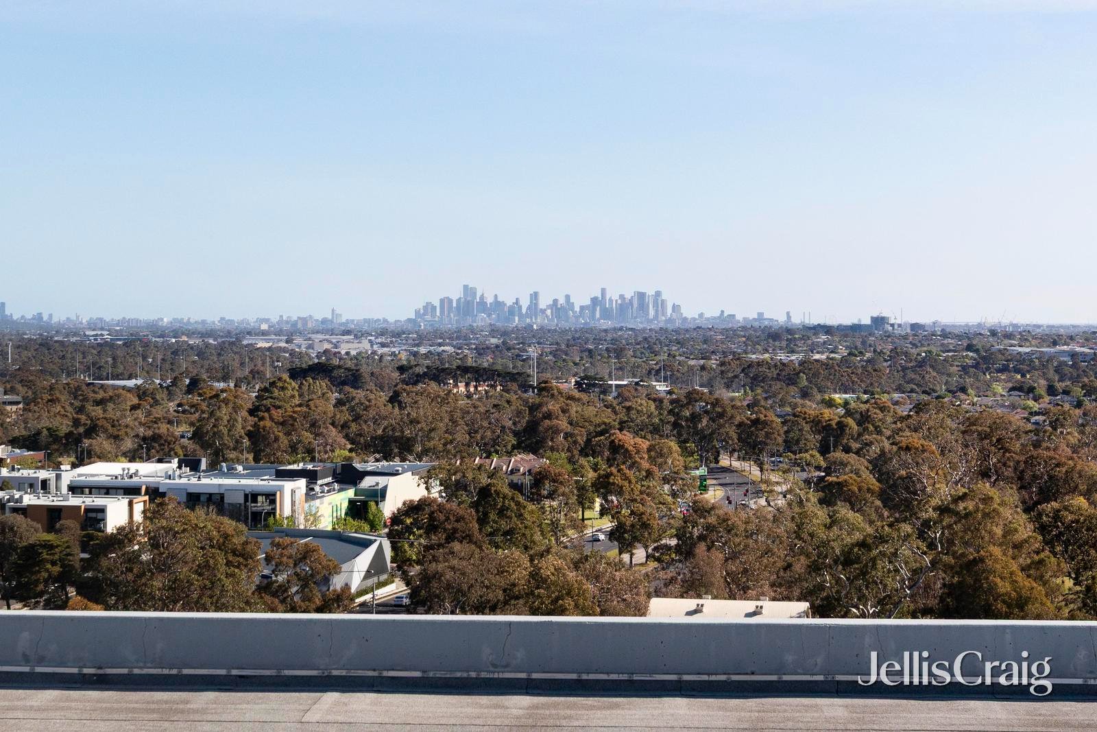 302c/3 Snake Gully Drive, Bundoora image 12