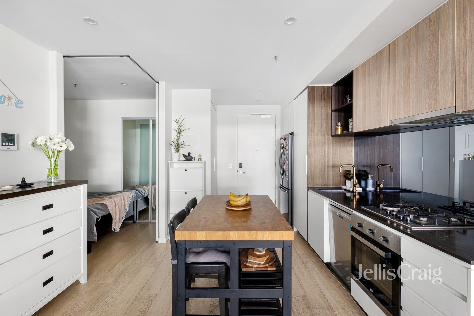 302C/3 Snake Gully Drive, Bundoora image 2