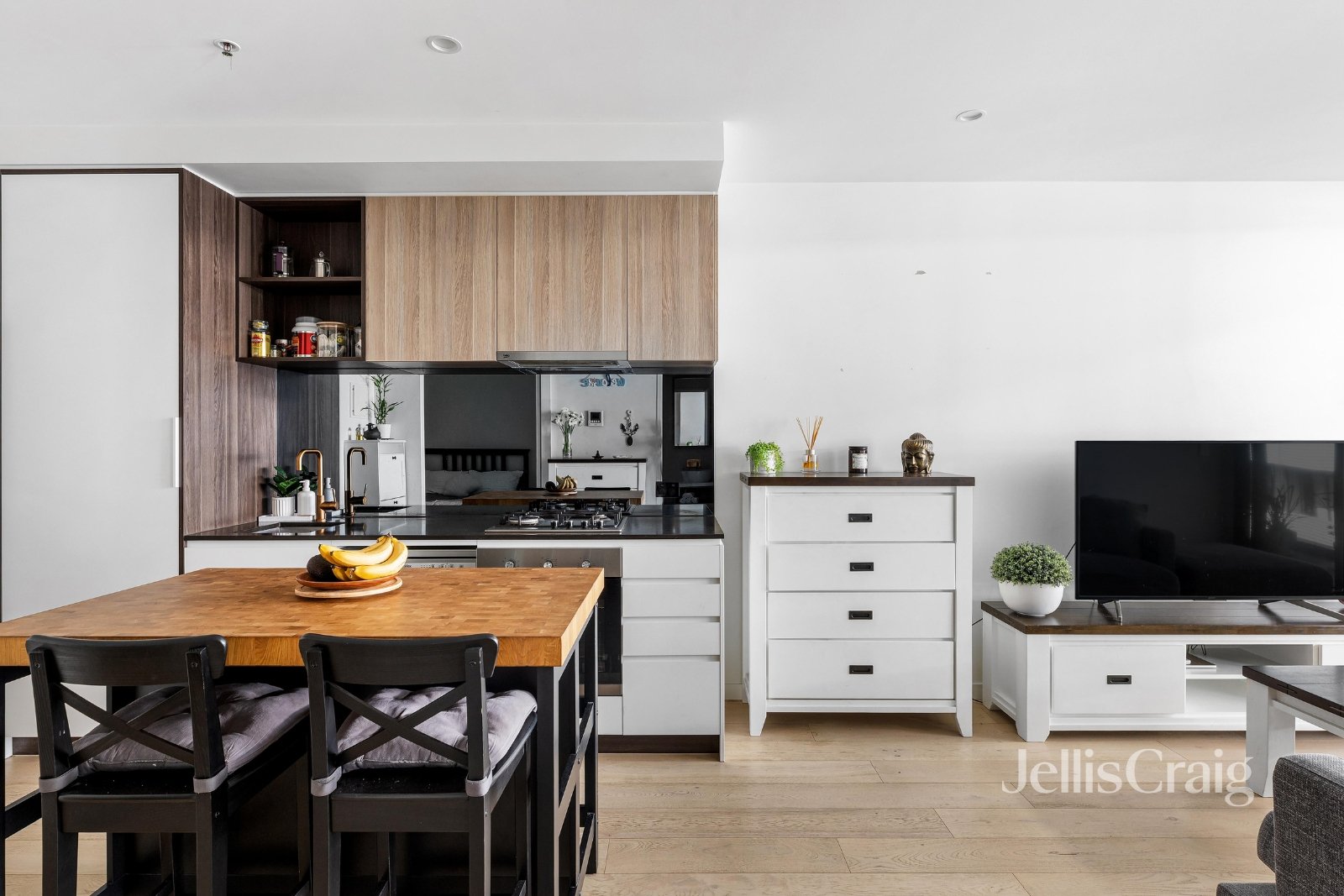 302C/3 Snake Gully Drive, Bundoora image 3