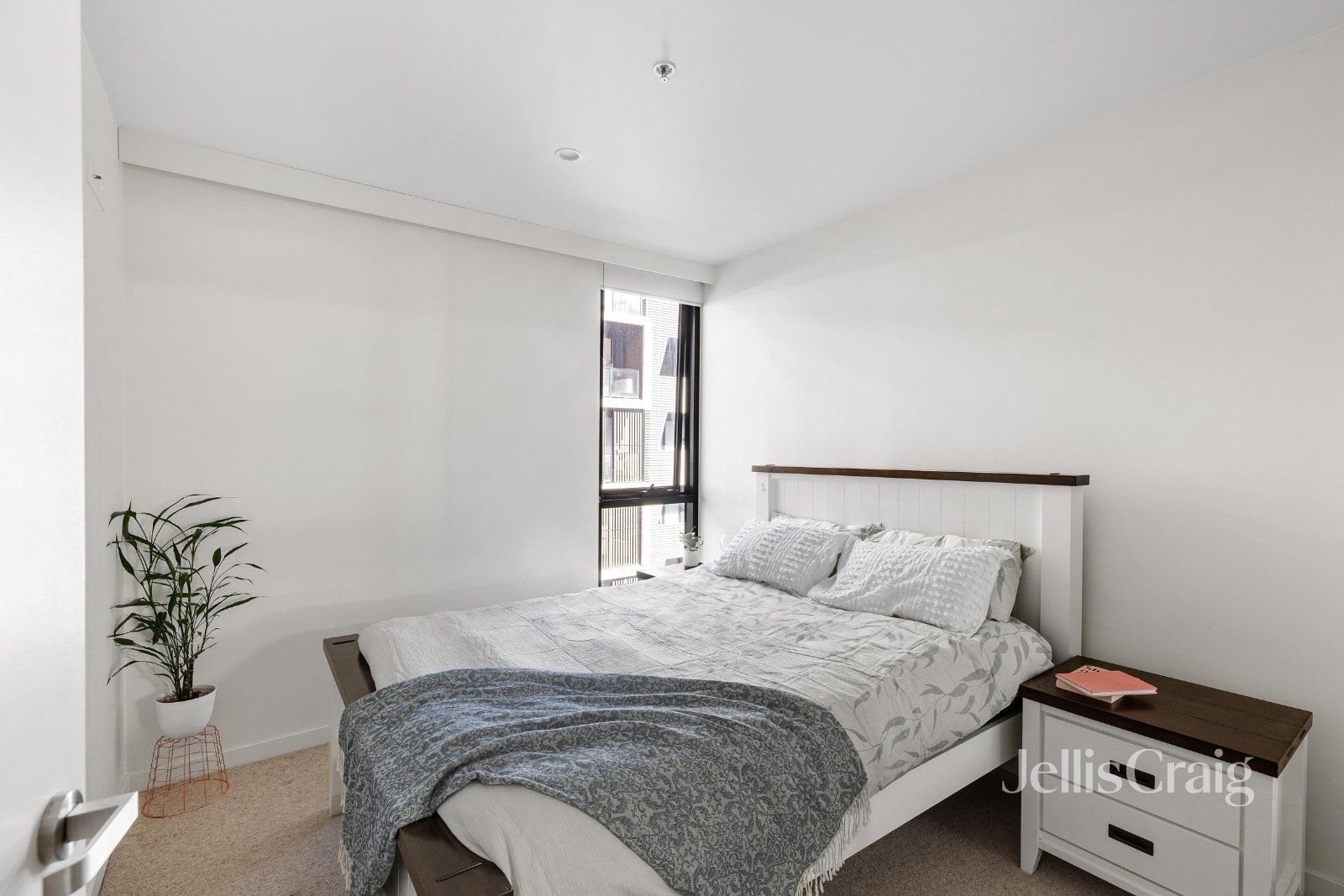 302C/3 Snake Gully Drive, Bundoora image 6