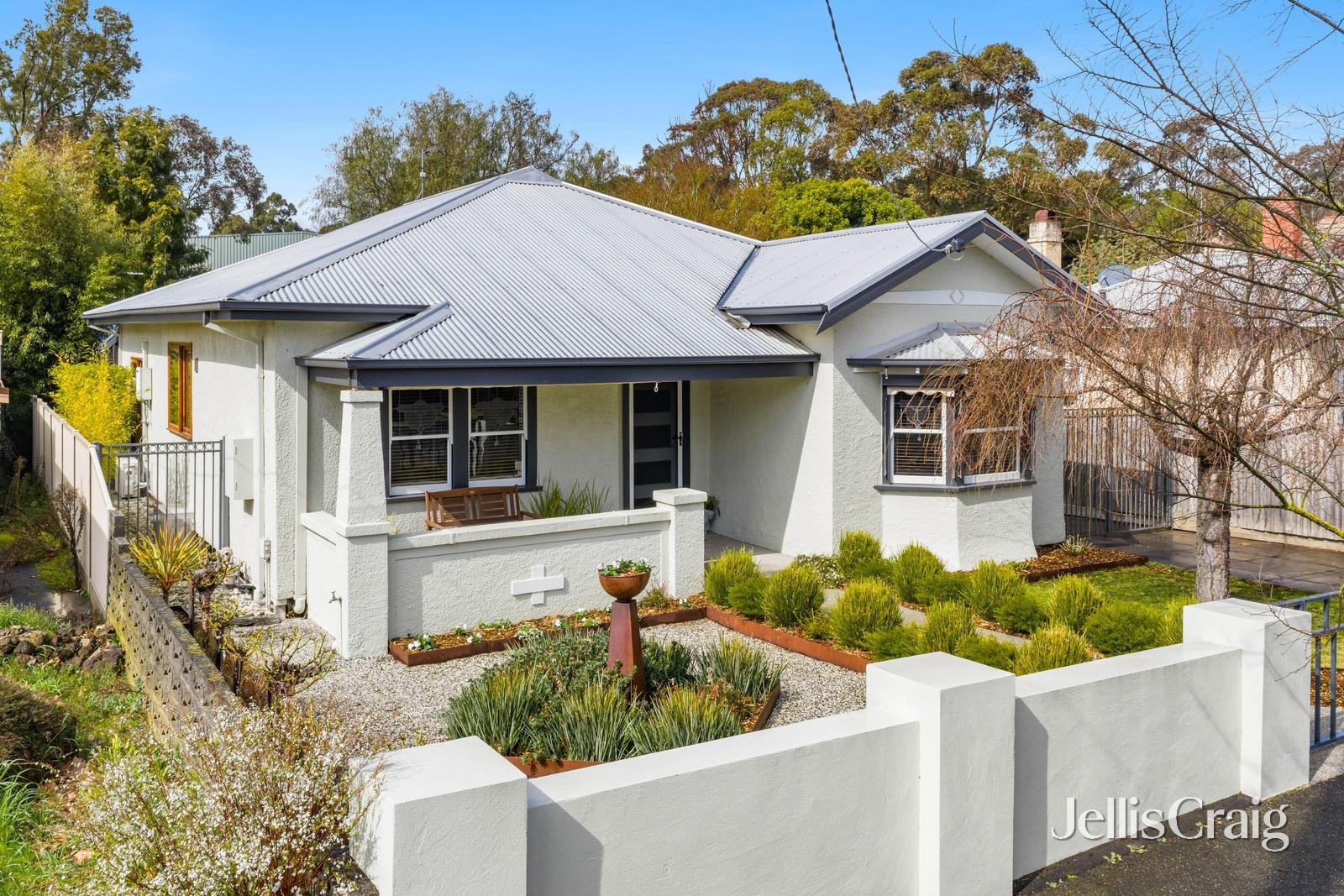 303 Barkly Street, Golden Point image 9