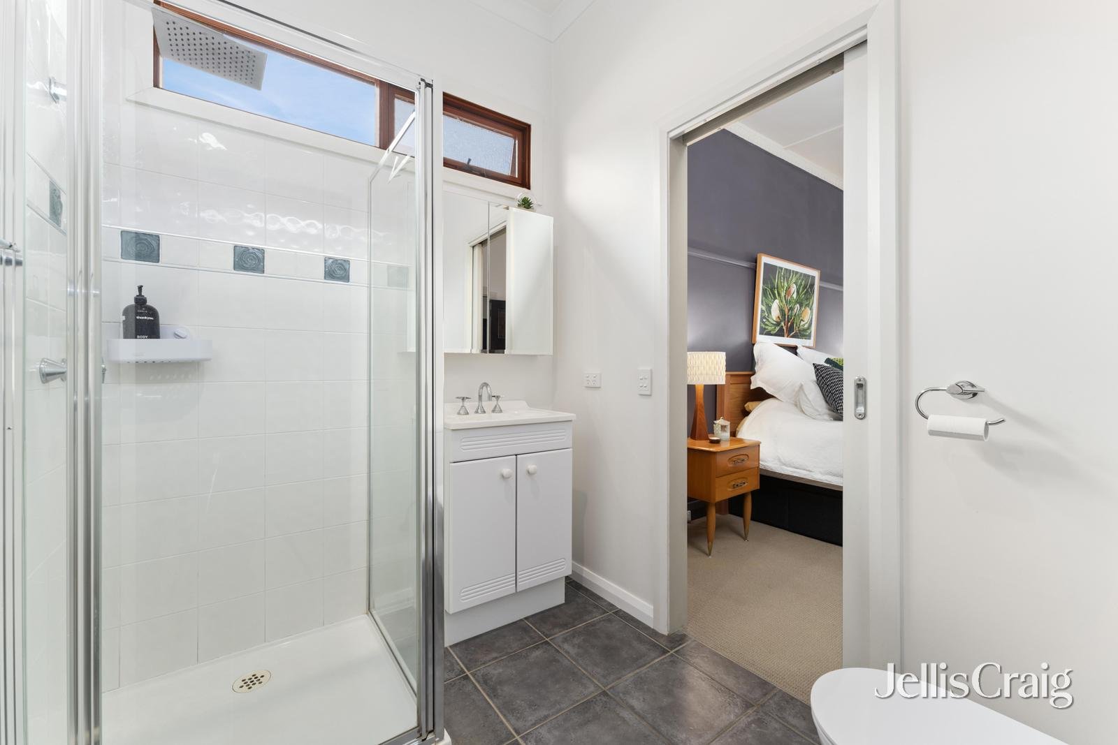 303 Barkly Street, Golden Point image 12