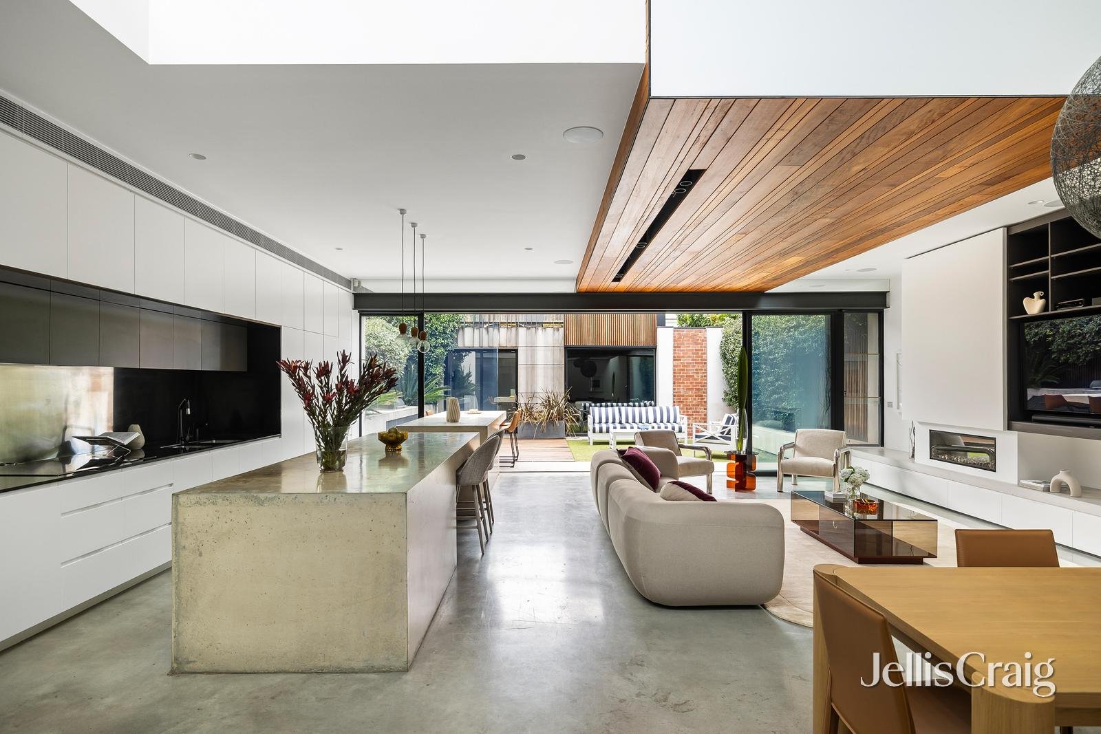 303 Lennox Street, Richmond image 3