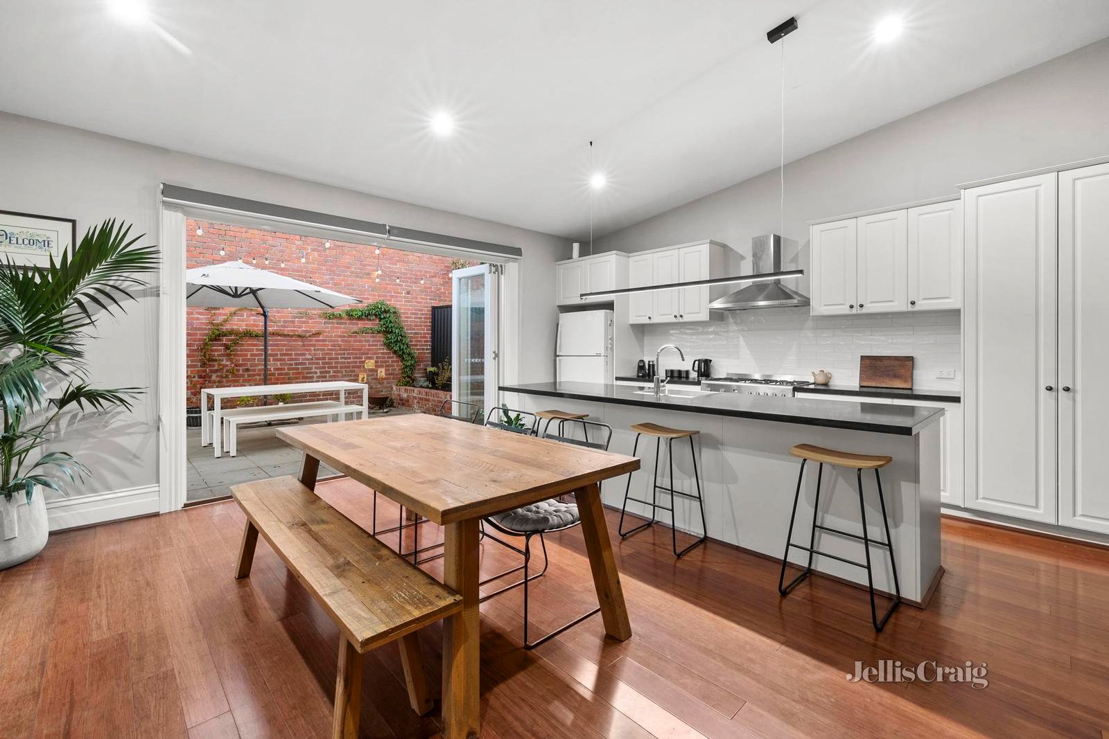 303 Seymour Street, Soldiers Hill image 3