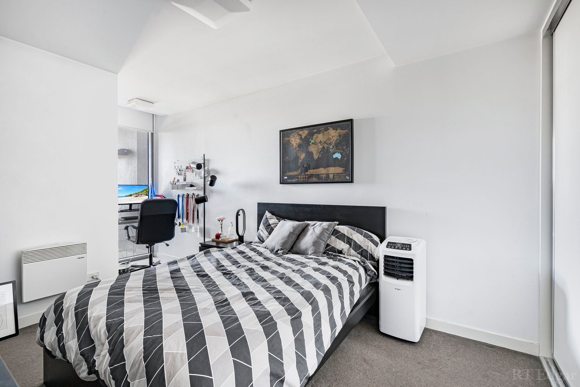 Property Gallery Thumbnail 7