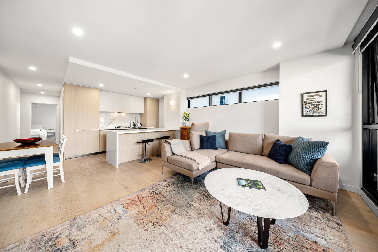 Property Gallery Thumbnail 3