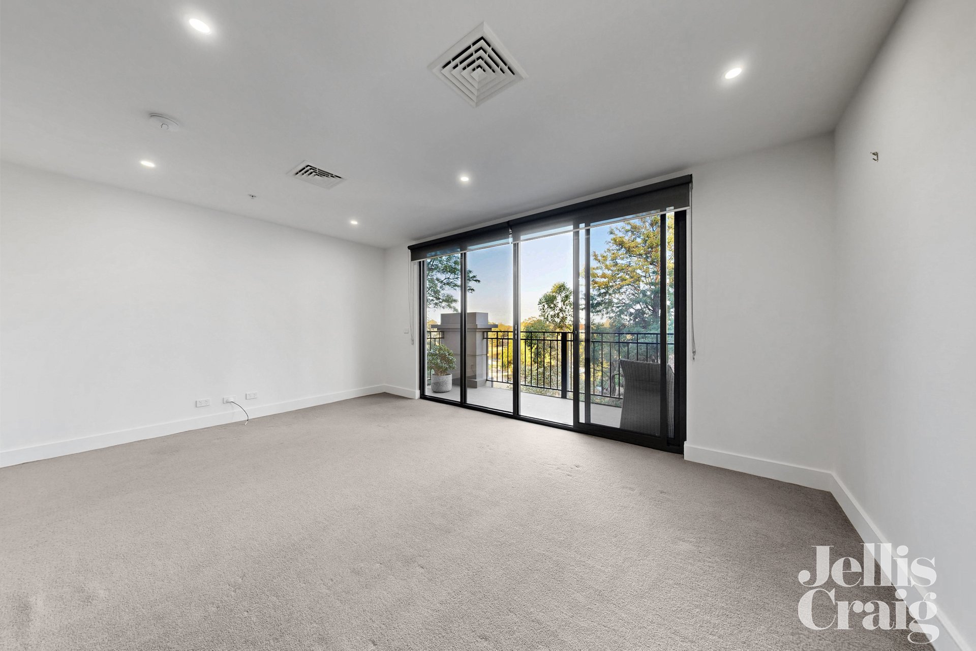 303/1148 Nepean Highway, Highett image 4