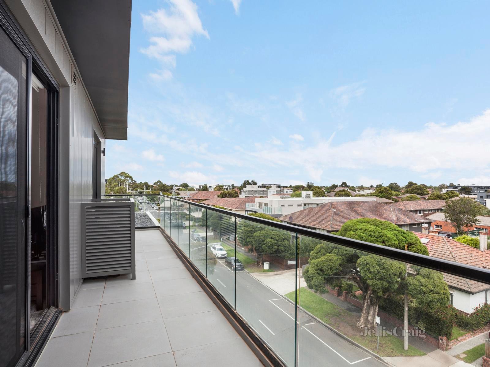 303/1B Kokaribb Road, Carnegie image 3