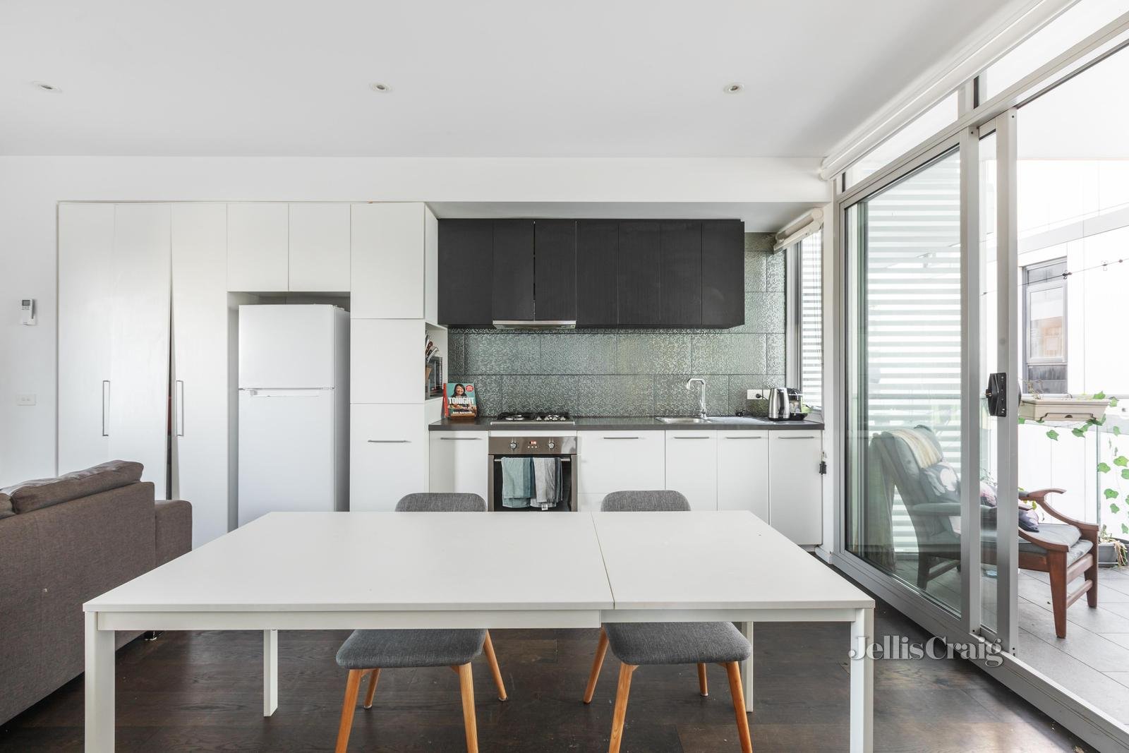 303/229 Bridge Road, Richmond image 3