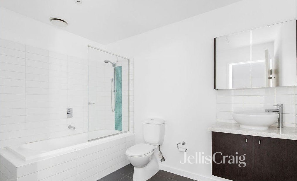 303/250 Barkly Street, Footscray image 6
