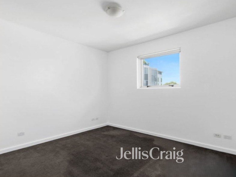 303/250 Barkly Street, Footscray image 5