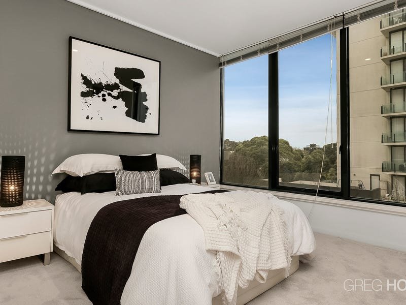 303/28 Bank Street, South Melbourne image 4