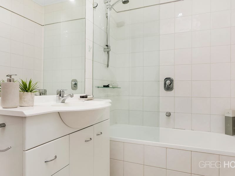 303/28 Bank Street, South Melbourne image 6