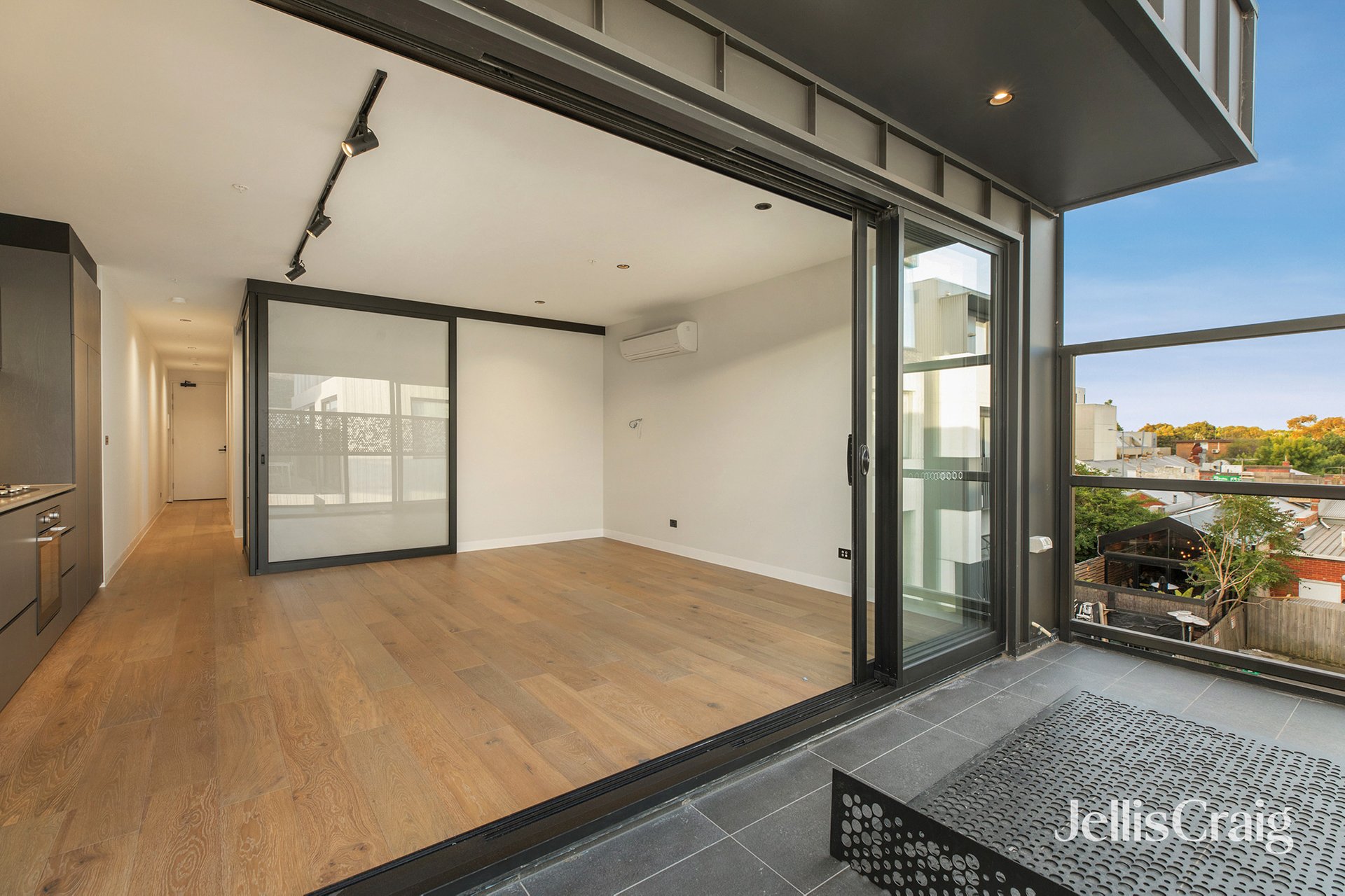 303/3 Docker Street, Elwood image 1