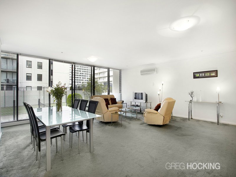 303/38 Bank Street, South Melbourne image 1