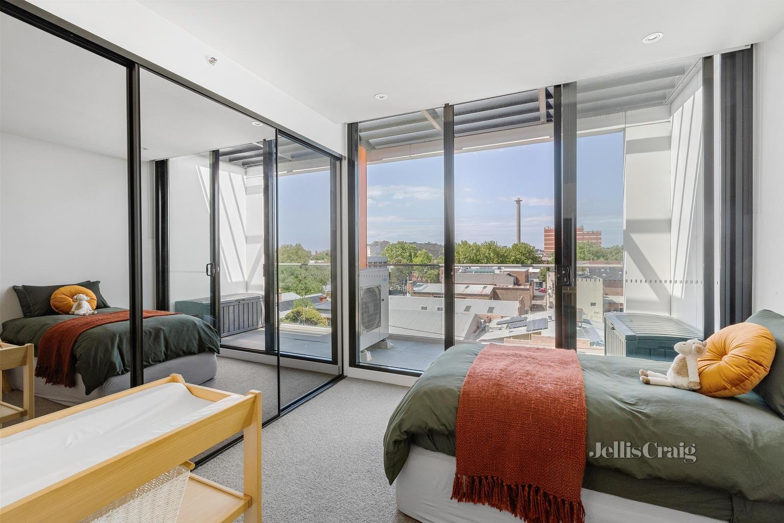 303/63 William Street, Abbotsford image 9