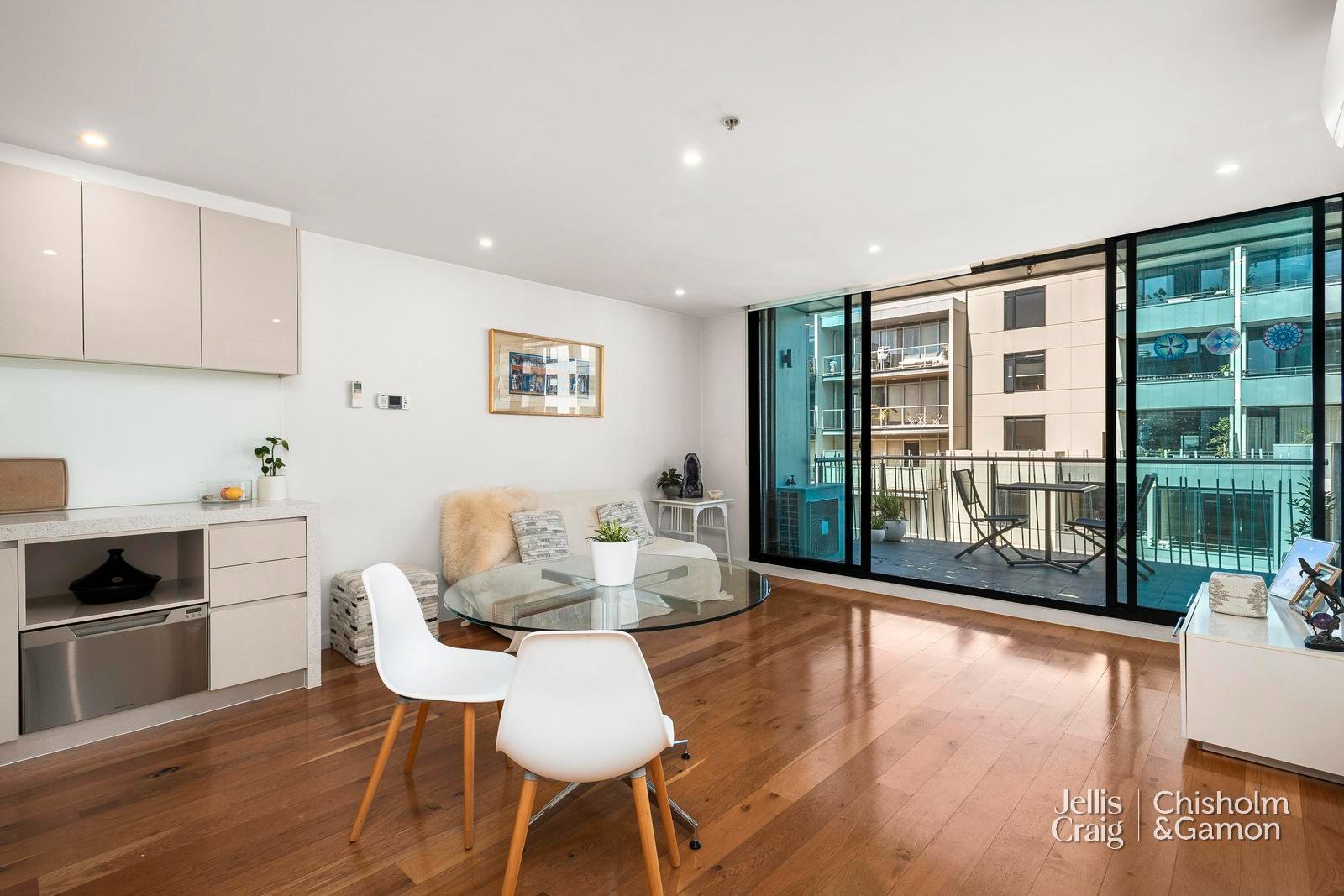 303/77 Nott Street, Port Melbourne image 9