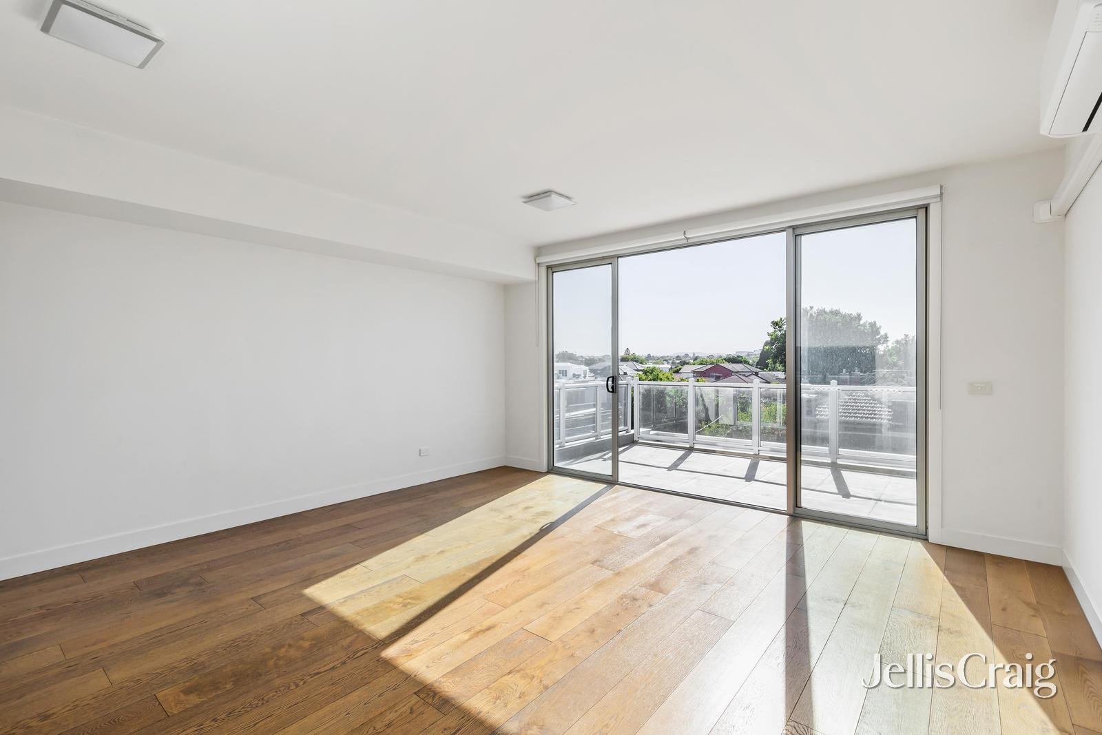 303/77 Poath Road, Murrumbeena image 5