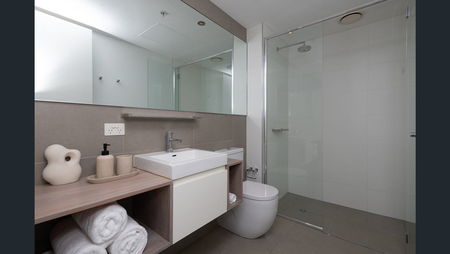Property Gallery Thumbnail 5