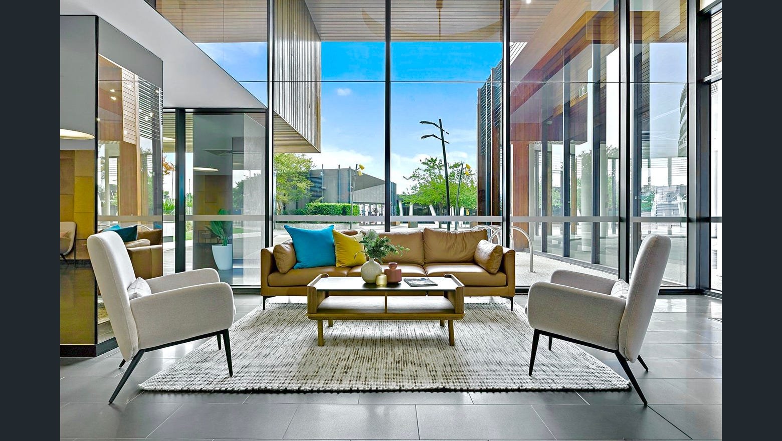 Property Gallery Thumbnail 9