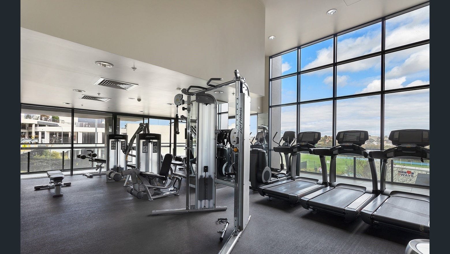 Property Gallery Thumbnail 10